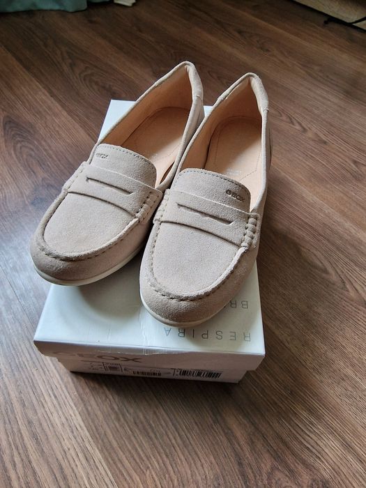 Обувки Geox - естествена кожа, велур