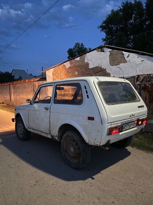 Нива автокөлігі сатылады