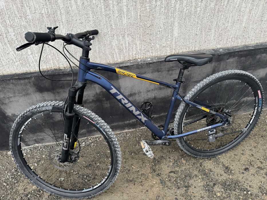 Велик модель TRINX