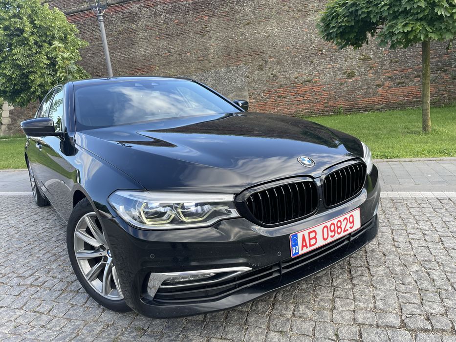 Bmw 520 g30 190 Cp Plafon negru M paket Full Led -Camera -Ambientale Piele- Navi Mare
