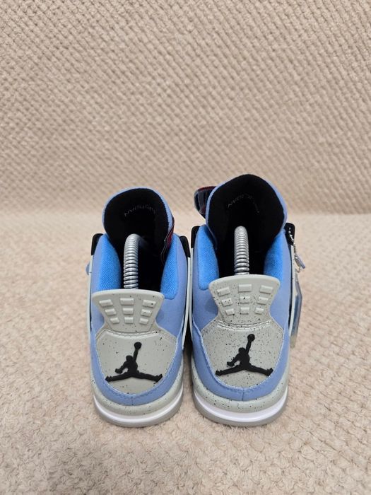 Nike Jordan 4 university blue nr 36 37 38. 39 40 preț 400 lei