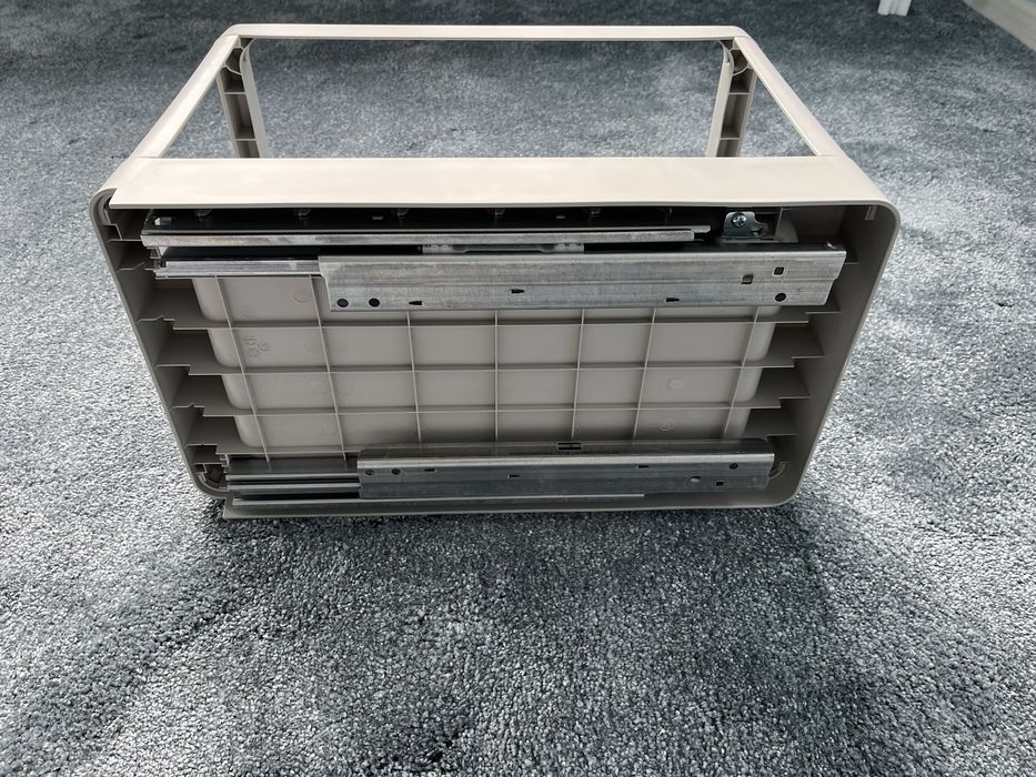 Изтегляща се рамка за кофа за боклук Ikea