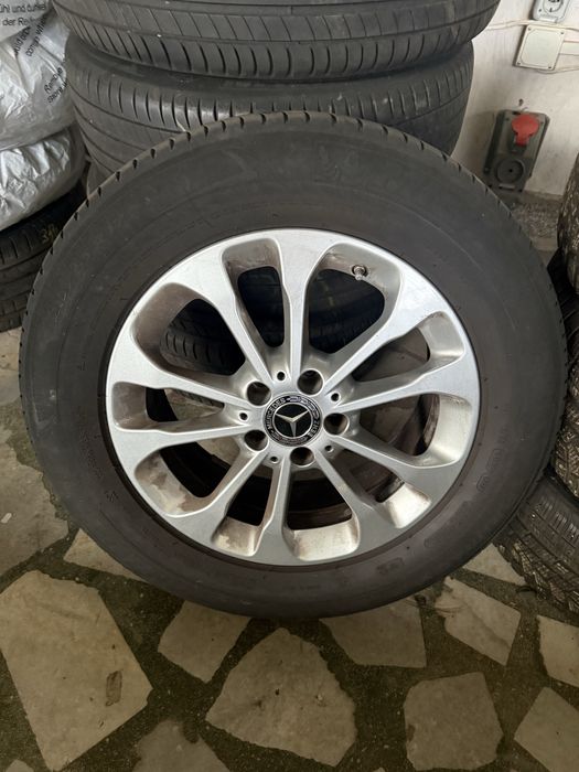 Алуминиеви джанти с летни гуми  Мерцедес GLA - 215/65 R17