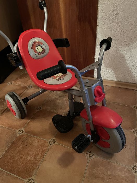 Детска червена триколка