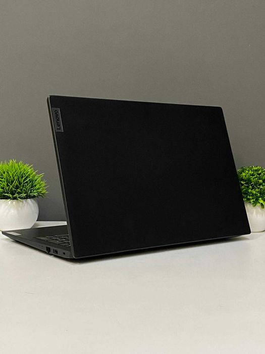 Ноутбук Lenovo ryzen 5 (5-е поколение) 2023 (6 ядер / 12 потоков)