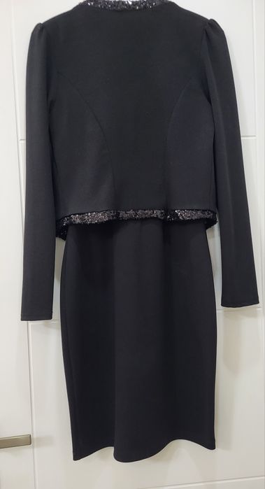 Рокля със късо сако