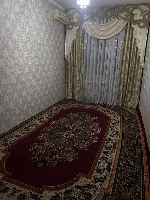 Ikki honali uy maktab orqada karzinka yaqin  bogcha bor