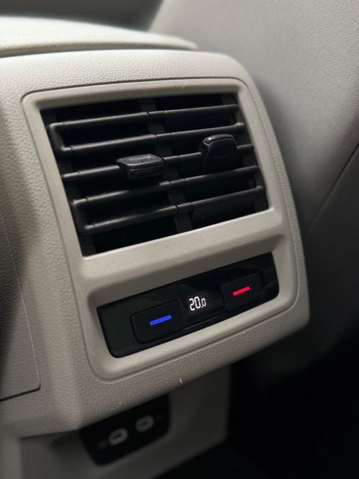 Vand VW Golf 8 1.5 tsi hybrid DSG trapa/ masasj scaune