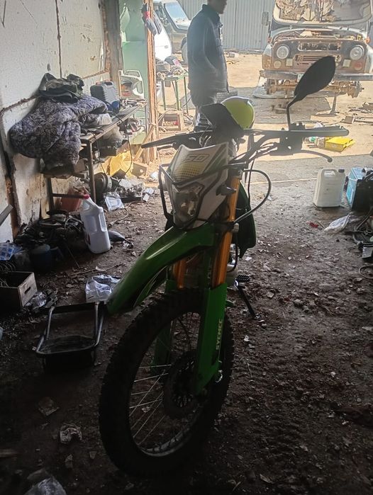 Мотоцыкл в хорошем состоянии