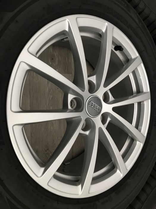 Jante Roti 17 Audi A4 A6 C7 C8 B9 B8 Q3 Q5 Anvelope iarna 225 60 R17