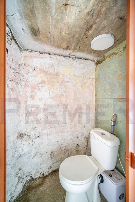 Продава се Магазин в Варна, Метро - 16 кв.м за 2710 €/кв.м - Снимка #6