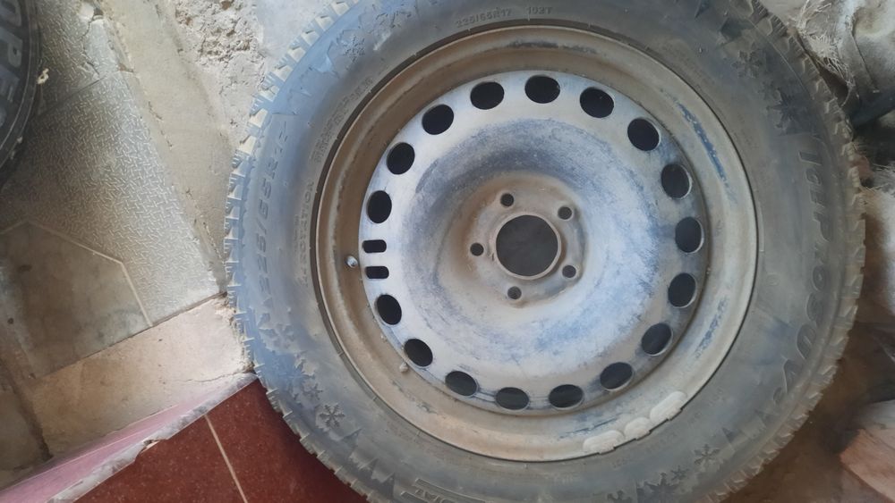 Qishgi balon 225x65 R17 5ta komplekt 1ta zapaskada