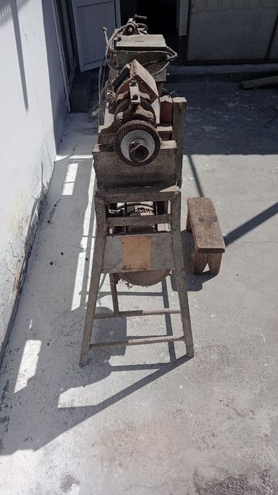 Stanok sotiladi arra tokarni