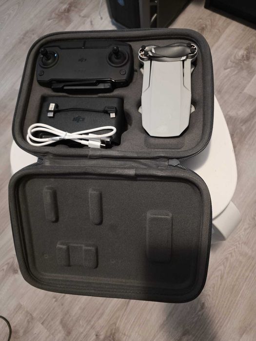 dronă DJI Mavic Mini Fly More Combo 3 baterii, geantă