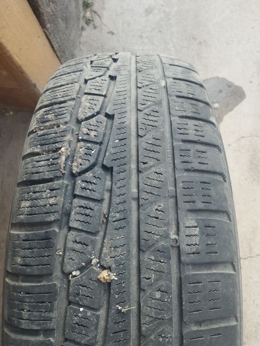 Продам Шина зимняя б/у