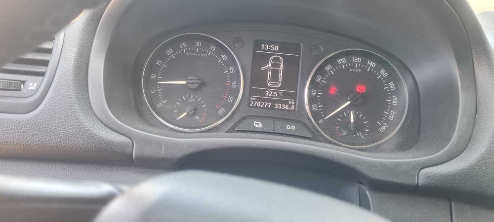 ŠKODA FABIA 1.6 TDI | 105 CP | 270.000 KM | 2.200 €  Vând Škoda Fabia 1.6 TDI, 105 CP, an 2013, cu 270.000 km, cutie manuală 5 trepte.