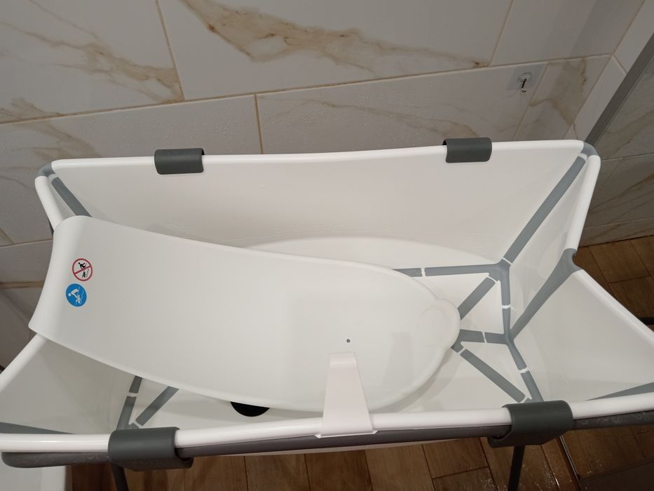 Вана със стойка Stokke