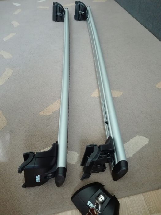 Багажник Thule 753 с греди и кит за монтаж