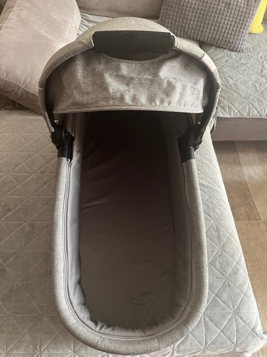 Детска количка Cybex с подарък - чадър, дъждобран  и комарник