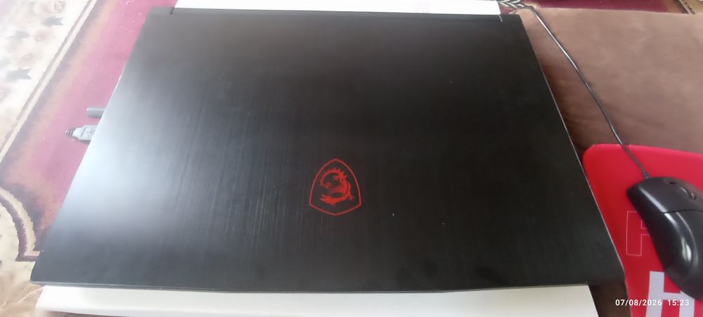 MSI GF63 igravoy noutbuk.