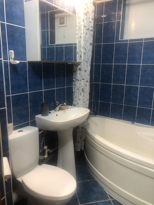 Inchiriez apartament