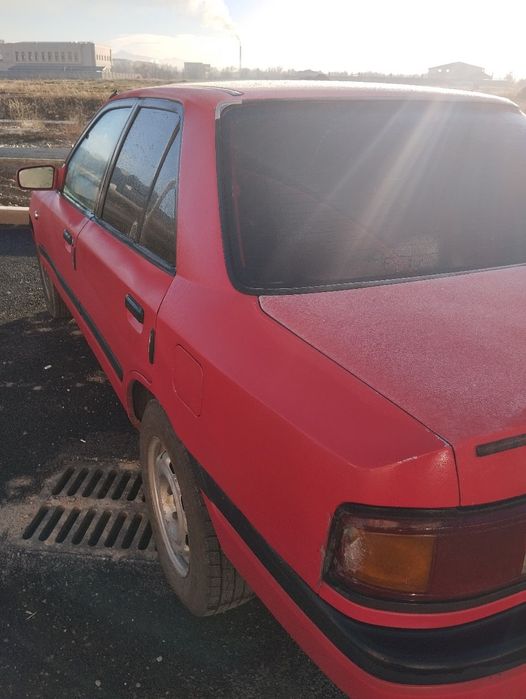 Мазда 323 седан 1989 гв
