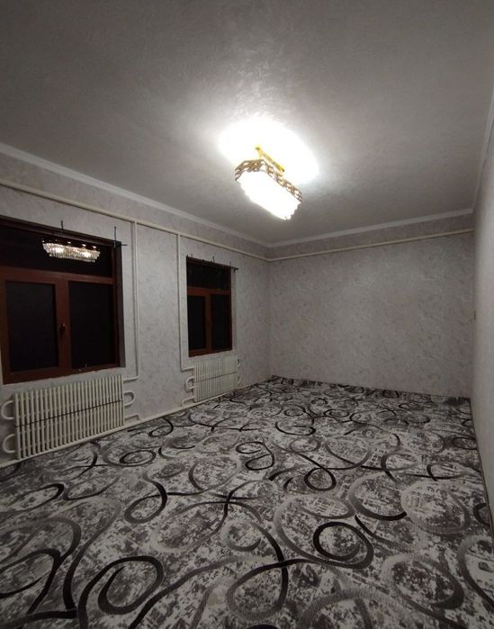 Eski shaharda hovli sotiladi
