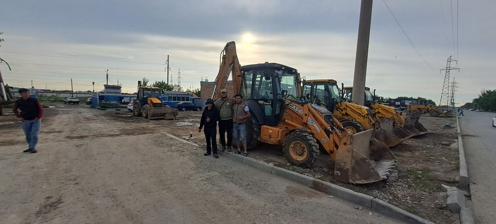 экскаватор пагрушик 3в1 ном Трактор