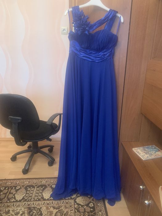 Официална дълга рокля