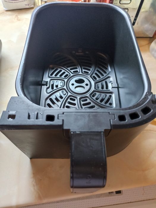 Friteuza dubla cu aer cald Heinner Double Master