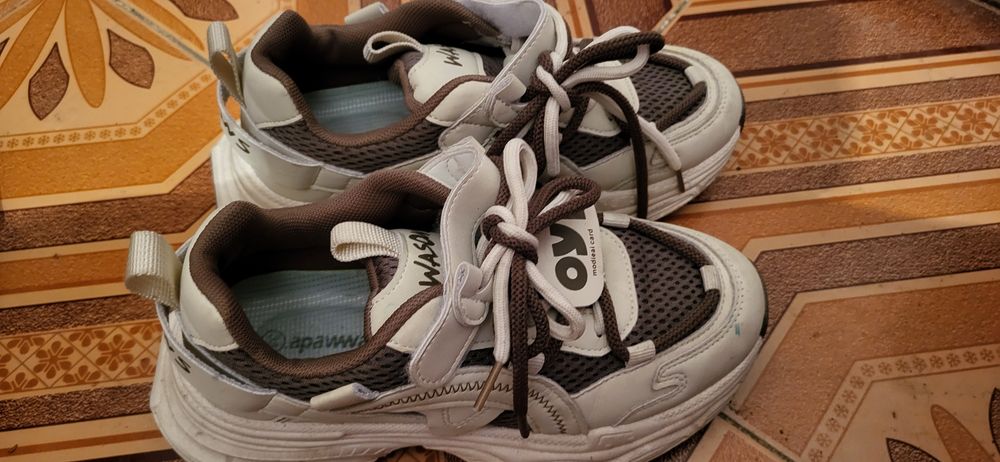 Adidasi copii,marimea 35