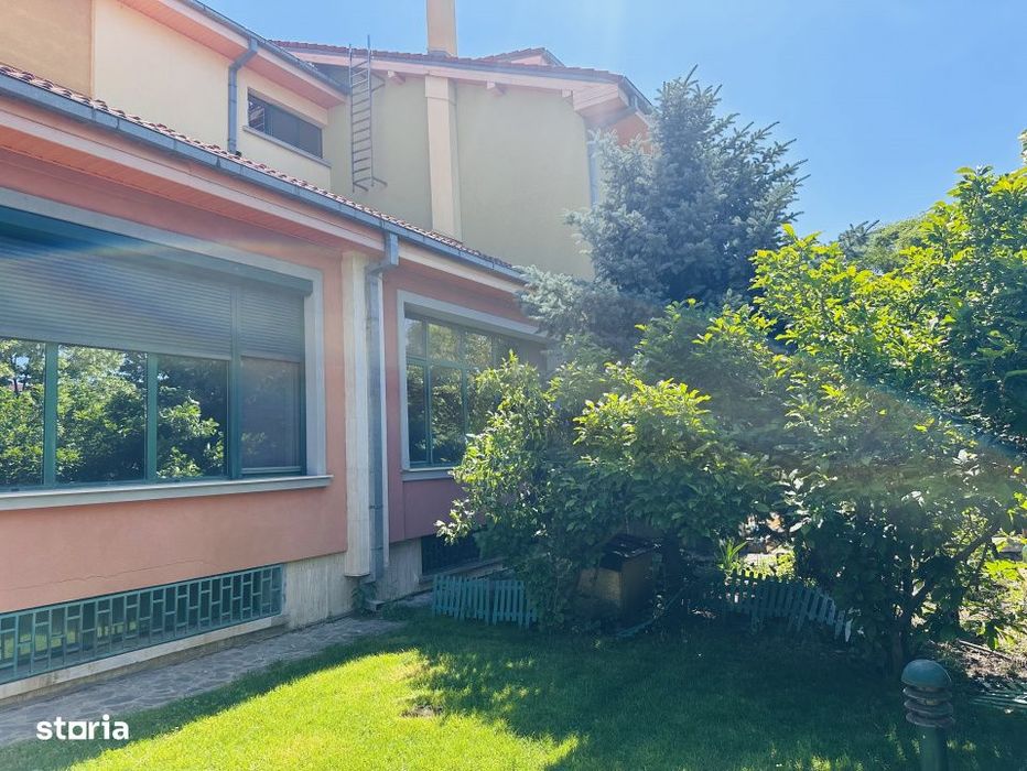 SUPER PROPIETATE LA PADURE ROSU, vila superba 709 mp, 1213 mp teren, p