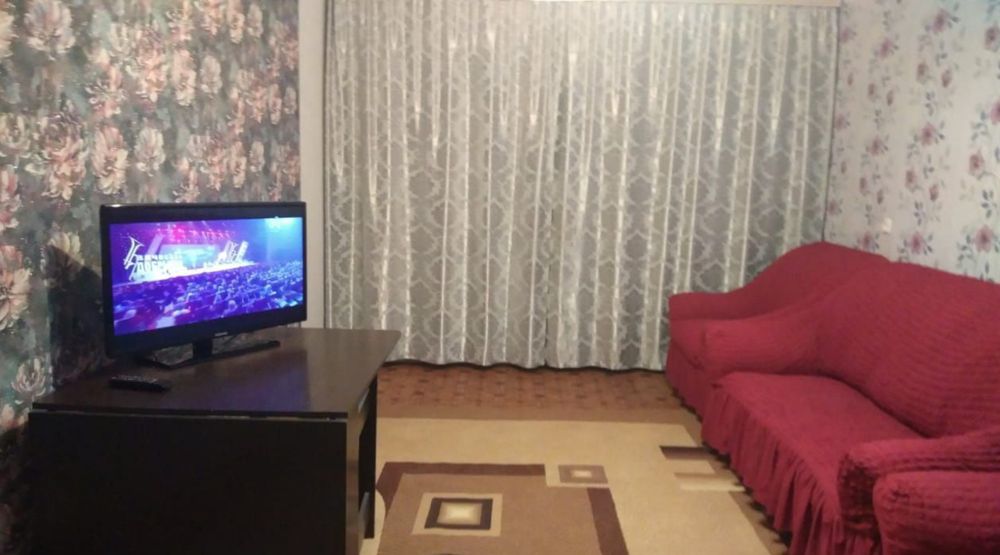 2-х комнатная, 180000, Степной 3