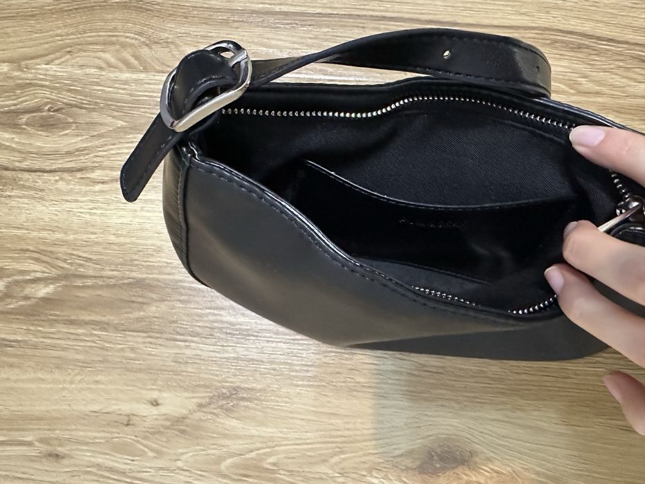 Сумка на плечо.