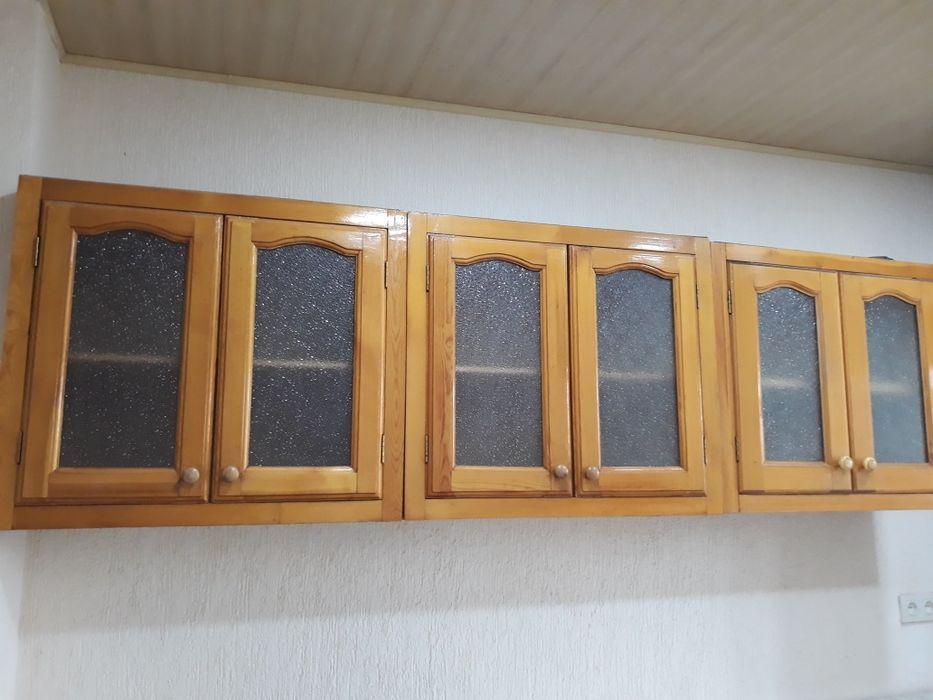 Кухонный гарнитур дерево