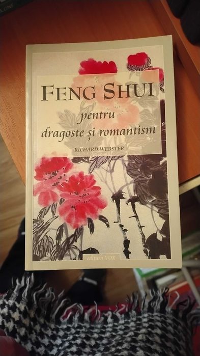 Vând cărți la 10 lei