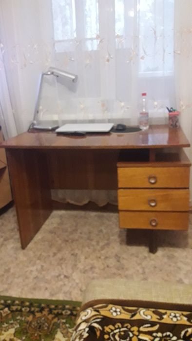 Стол учебный ..!