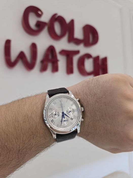 Продам классические часы от бренда Ника. 
Серебро 925 пробы.
Оригинал