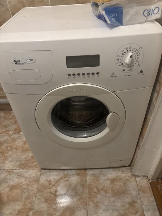 Продам стиральную машинку