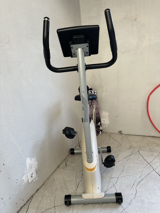 Велотренажёр HouseFit