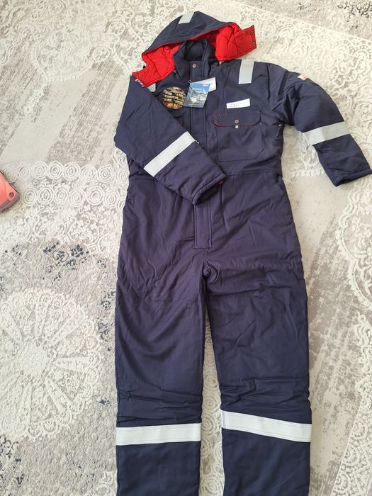 Зимняя куртка сатылады