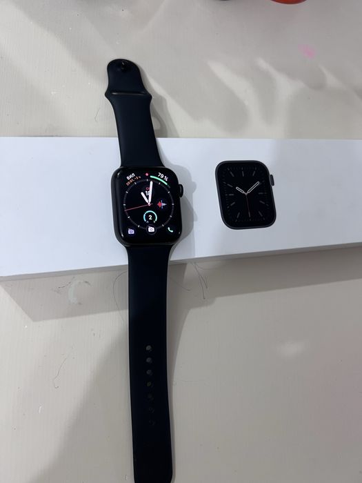 Продам Apple Watch