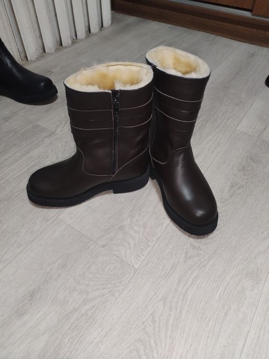 Продам тёплую обувь