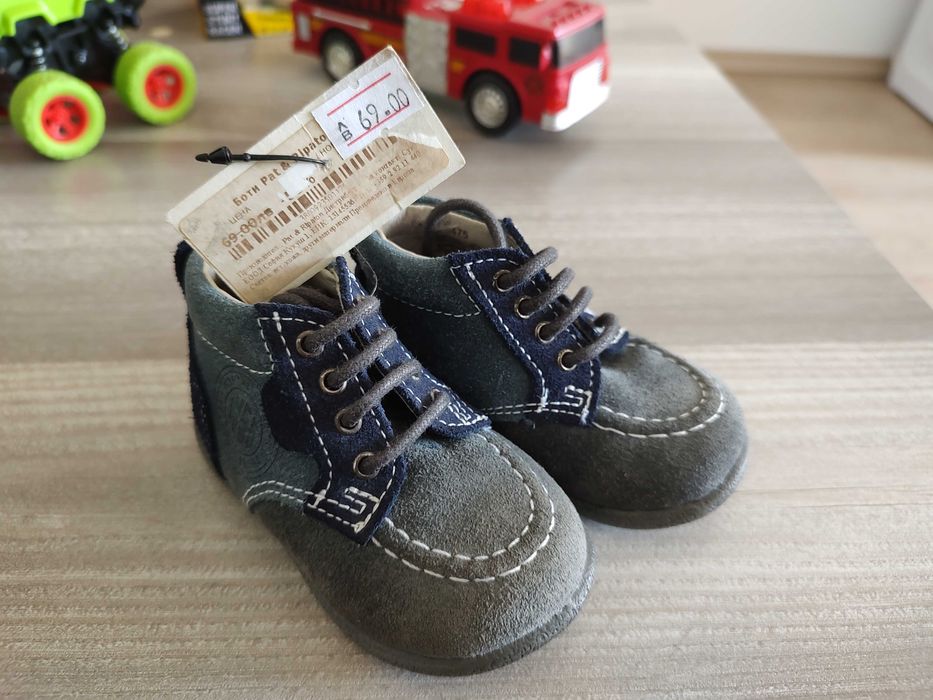 Намалени от 69 лв-Нови обувки бебешки 17 естествена кожа