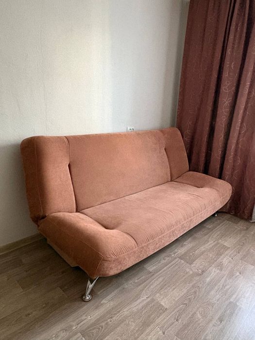 Продам диван в хорошем состоянии
