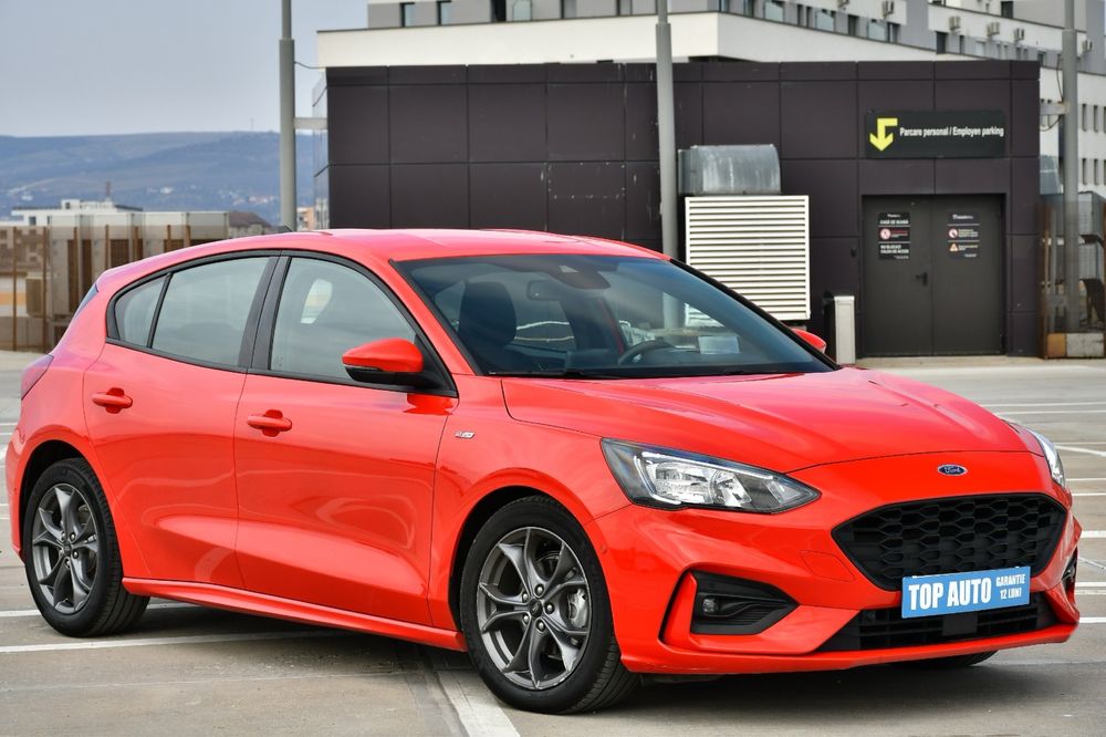 Ford Focus ST-Line Culoare deosebita Oferta