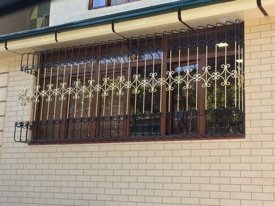 Решетки на окно, козырьки , навес для дома и авто