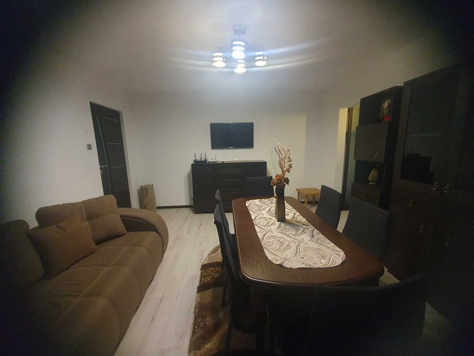 Dau in chirie apartament cu 2 camere in Dej