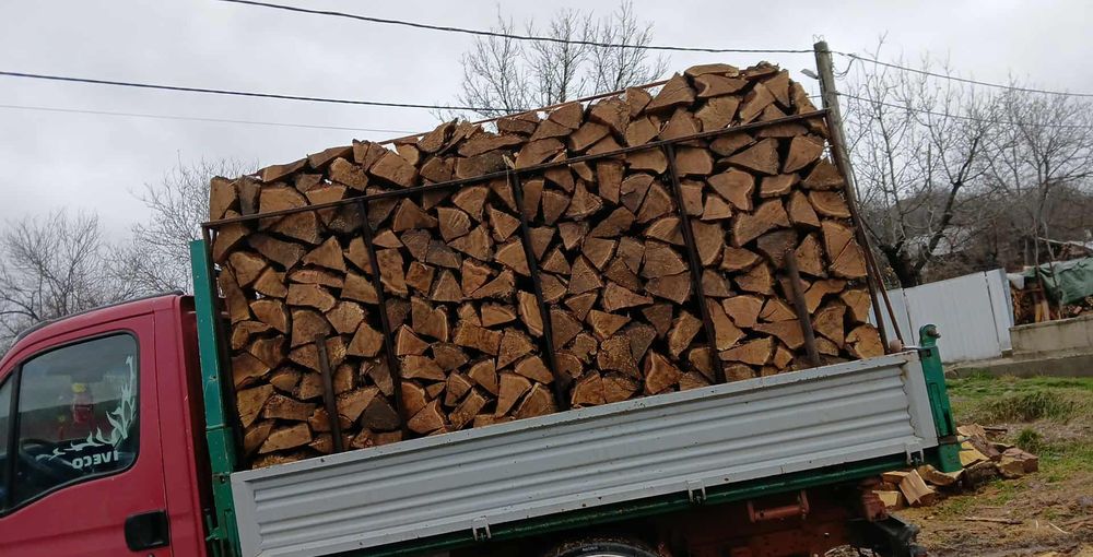Lemn de foc fag salcam taiat la dimensiunile dorite de client