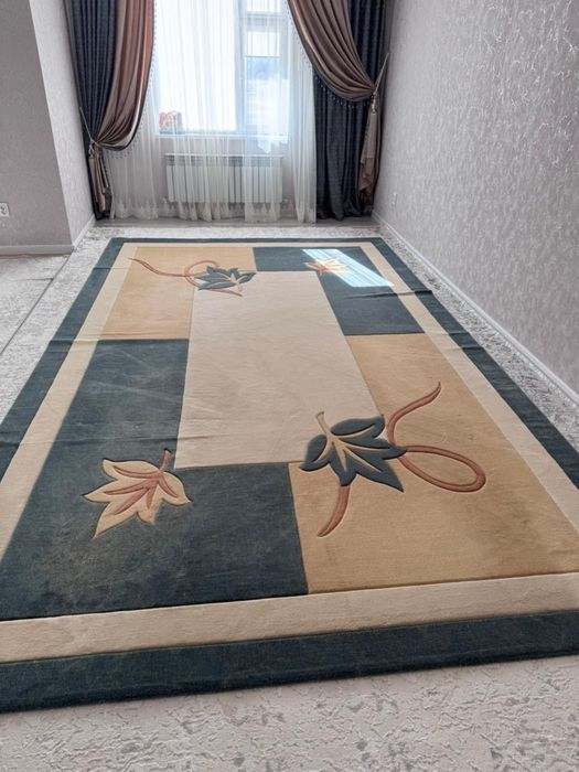 Продается шерстяной ковер